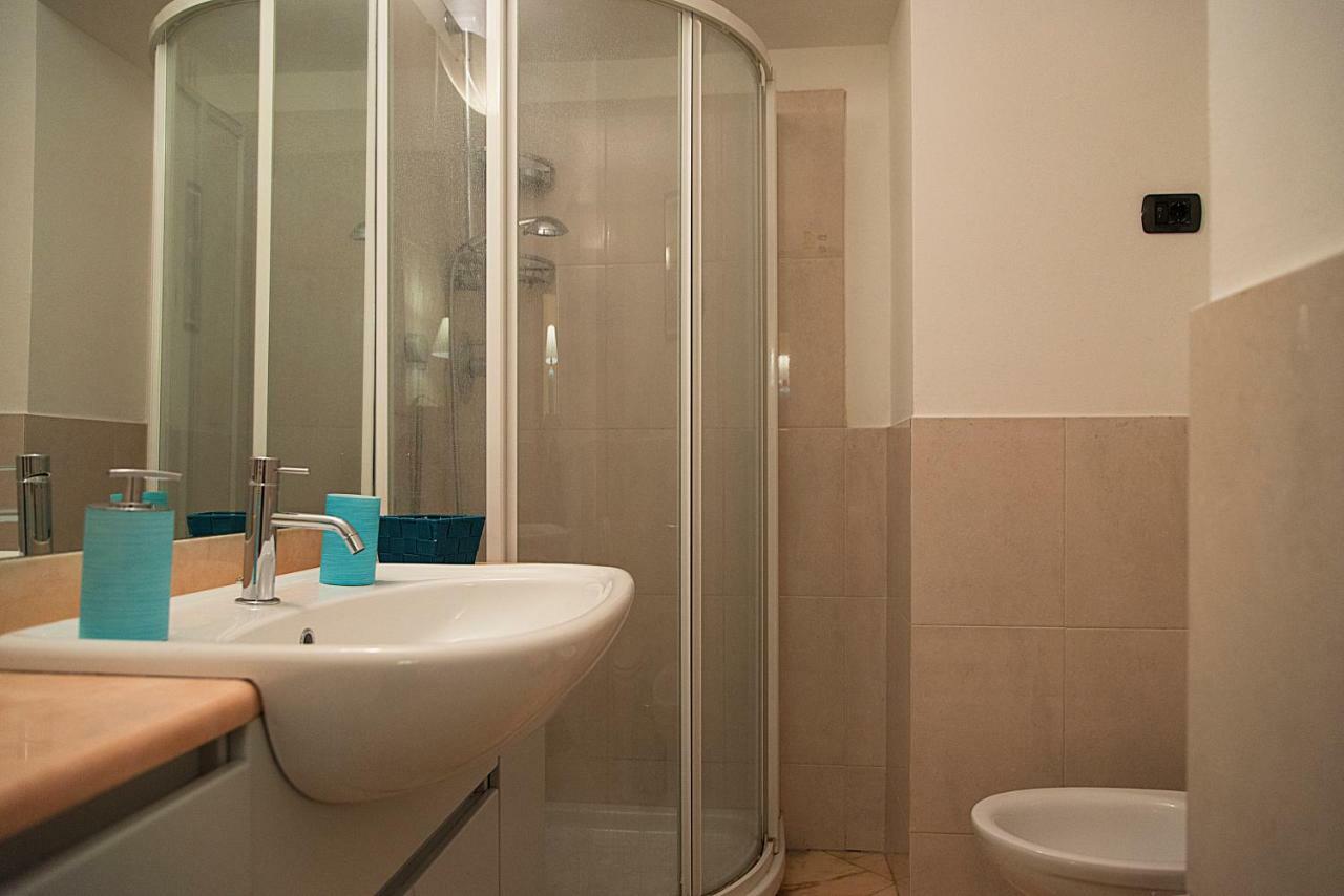 Elegant Apartment In Sant'Ambrogio Milano Esterno foto