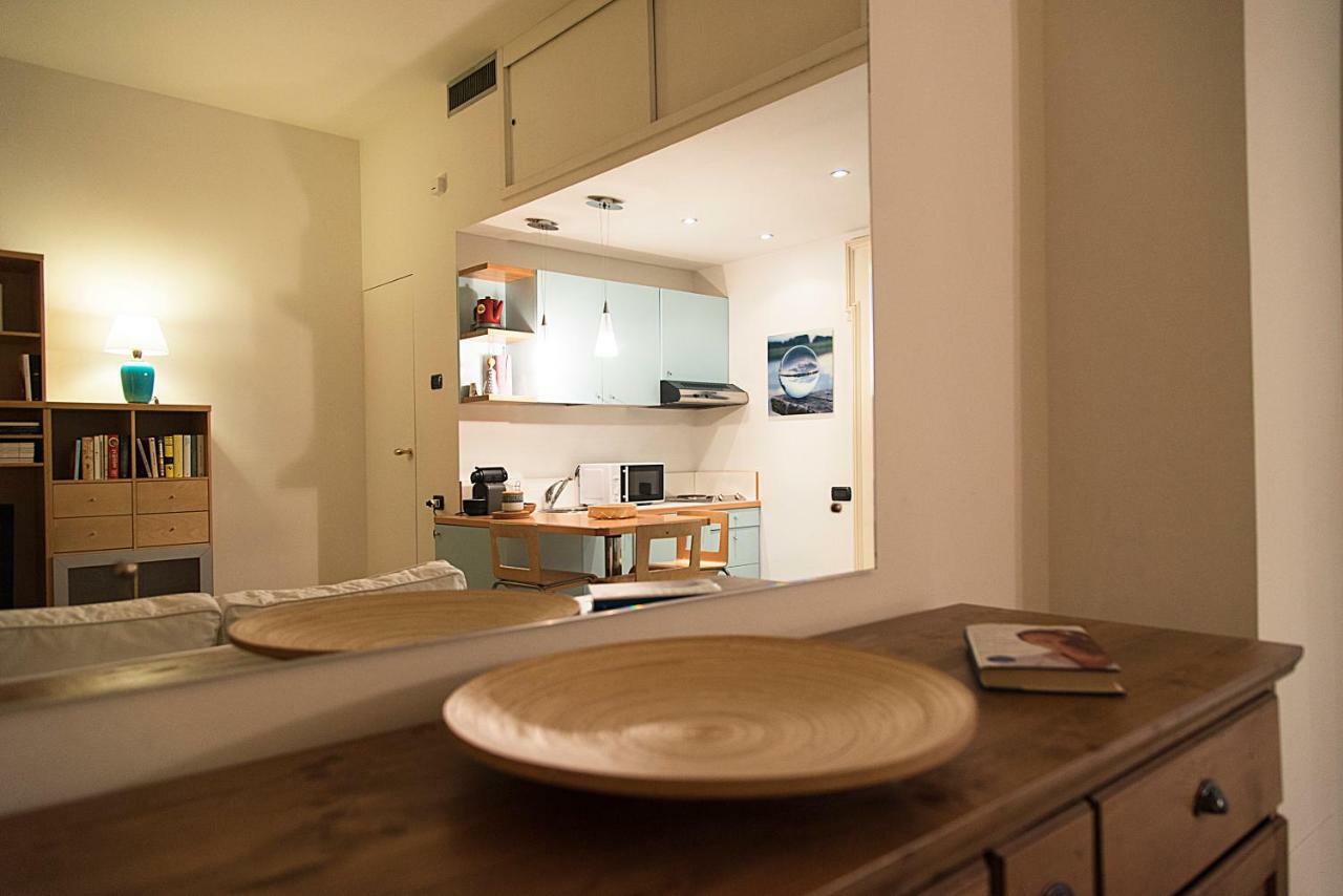 Elegant Apartment In Sant'Ambrogio Milano Esterno foto